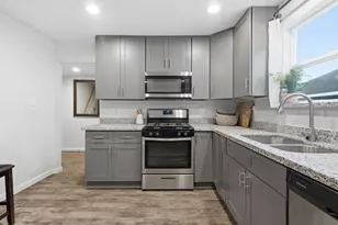 7717 Scanlock St, Houston, TX 77012 - Photo 6