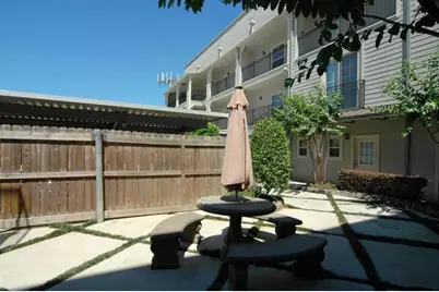 2216 Chenevert Street #6, Houston, TX 77003 - Photo 14