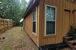 20 Shannon St, Huntsville, TX 77320 - Photo 20