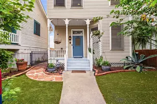 3826 Ave O 1/2, Galveston, TX 77550 - Photo 4