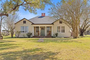 18218 Buck Rd, Washington, TX 77880 - Photo 1