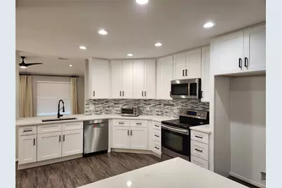 8327 Bird Run Drive, Houston, TX 77489 - Photo 6