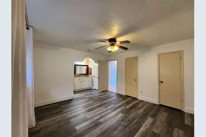 8327 Bird Run Drive, Houston, TX 77489 - Photo 14