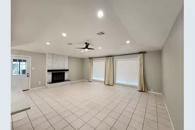 8327 Bird Run Drive, Houston, TX 77489 - Photo 2