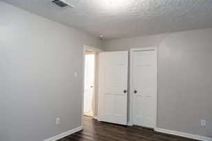 2118 Waterfall Dr, Missouri City, TX 77489 - Photo 18