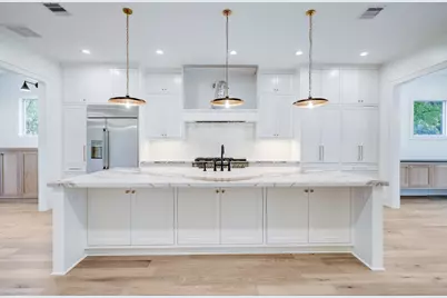 2031 Saxon Drive, Houston, TX 77018 - Photo 2