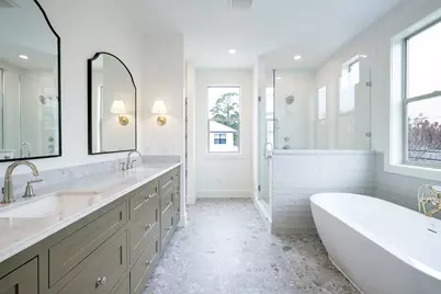 2031 Saxon Drive, Houston, TX 77018 - Photo 14