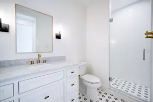 2031 Saxon Dr, Houston, TX 77018 - Photo 22