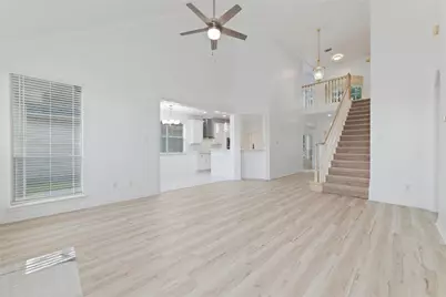 304 Lago Vista Street, Kemah, TX 77565 - Photo 8