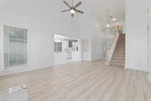 304 Lago Vista St, Kemah, TX 77565 - Photo 8