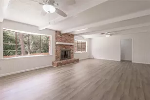 1701 25th St, Huntsville, TX 77340 - Photo 6