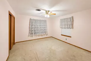 18 Hickory Ct, Richwood, TX 77531 - Photo 8