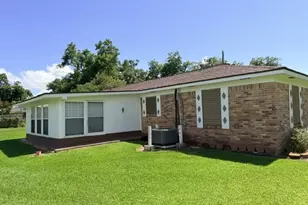 18 Hickory Ct, Richwood, TX 77531 - Photo 16