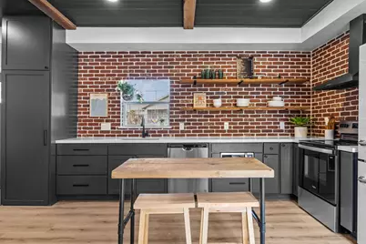 827 Winnie Street, Galveston, TX 77550 - Photo 4