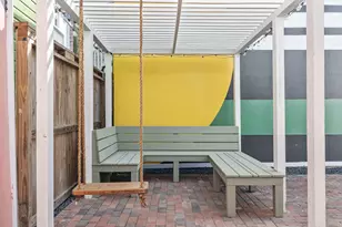 827 Winnie St, Galveston, TX 77550 - Photo 42