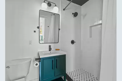 827 Winnie Street, Galveston, TX 77550 - Photo 14