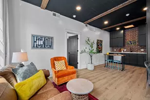 827 Winnie St, Galveston, TX 77550 - Photo 16