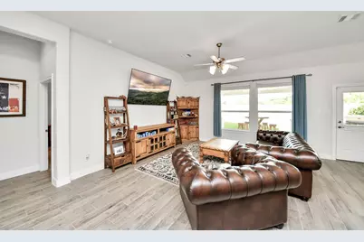 12119 Champions Forest Drive, Mont Belvieu, TX 77535 - Photo 18
