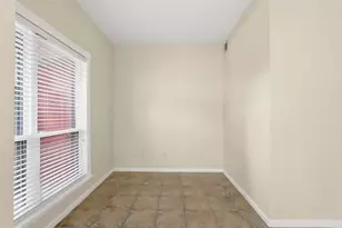 2025 Augusta Dr, Houston, TX 77057 - Photo 20