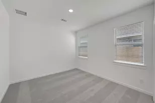 12114 St Augustine Dr, Mont Belvieu, TX 77535 - Photo 14