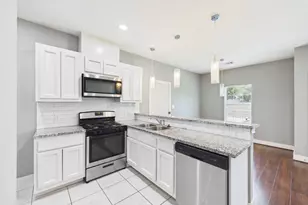 9214 Firnat St, Houston, TX 77016 - Photo 12