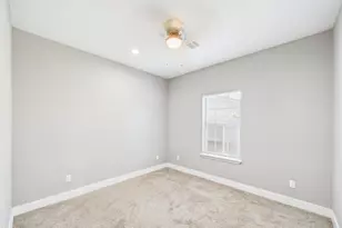 9214 Firnat St, Houston, TX 77016 - Photo 16