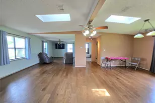 1495 W Bayshore Dr, Palacios, TX 77465 - Photo 14