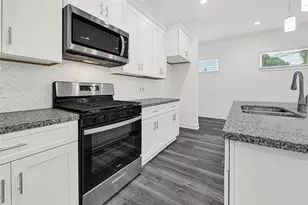 5003 Yesenia Palm St, Houston, TX 77021 - Photo 6