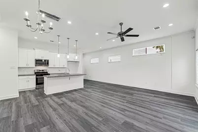 5003 Yesenia Palm Street, Houston, TX 77021 - Photo 8