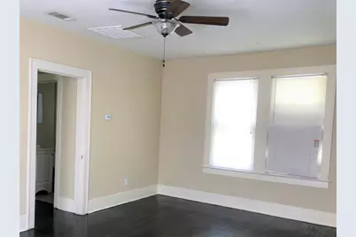 714 N 1st Street, Baytown, TX 77520 - Photo 4