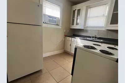 714 N 1st Street, Baytown, TX 77520 - Photo 10