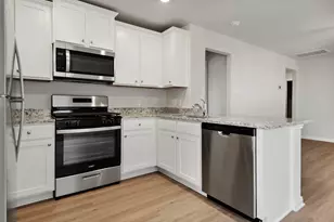 15866 Berry Hl Dr, Conroe, TX 77303 - Photo 14