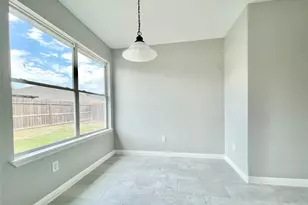 10422 Iris Lake Ct, Houston, TX 77070 - Photo 2