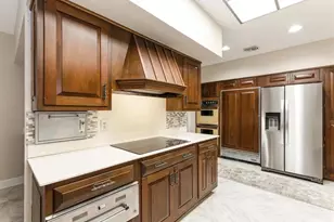 5600 San Felipe St, Houston, TX 77056 - Photo 12