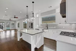 914 Robbie St, Houston, TX 77009 - Photo 18