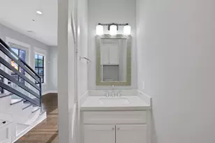 914 Robbie St, Houston, TX 77009 - Photo 24