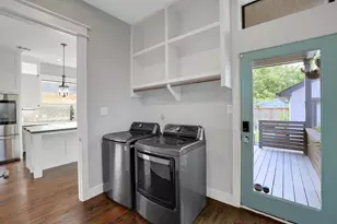 914 Robbie St, Houston, TX 77009 - Photo 18