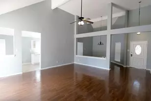 1203 Beckwood Cir, Houston, TX 77014 - Photo 2