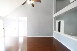1203 Beckwood Cir, Houston, TX 77014 - Photo 10