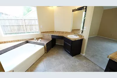 1203 Beckwood Circle, Houston, TX 77014 - Photo 16