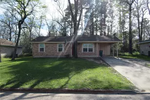 109 Laurie Ln, Willis, TX 77378 - Photo 1