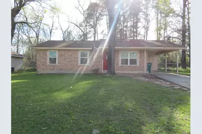 109 Laurie Lane, Willis, TX 77378 - Photo 2