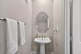 931 W 23rd St, Houston, TX 77008 - Photo 16