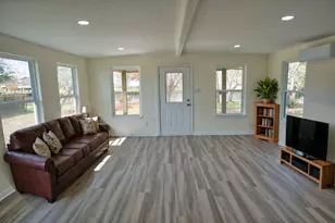 133 County Rd 296, Sargent, TX 77414 - Photo 4