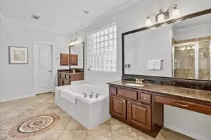 2513 Garnetfield Ln, Friendswood, TX 77546 - Photo 16