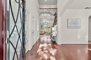 2513 Garnetfield Ln, Friendswood, TX 77546 - Photo 2