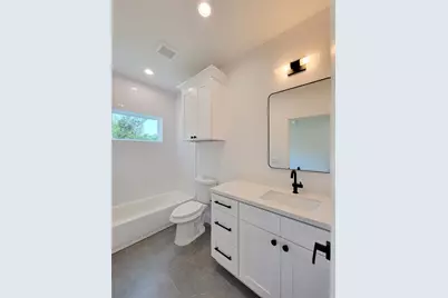 7705 Earl Rudder Way, Houston, TX 77055 - Photo 32
