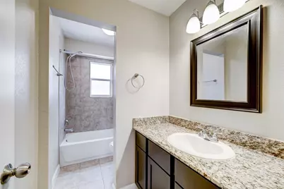 1600 W T C Jester Boulevard #94, Houston, TX 77008 - Photo 8