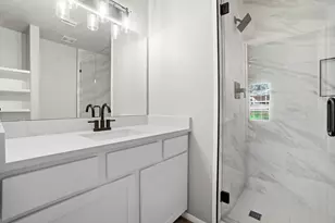 10832 Royal Forest Dr, Conroe, TX 77303 - Photo 12