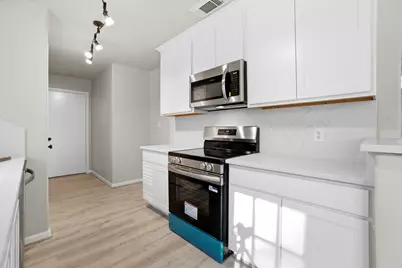 10832 Royal Forest Drive, Conroe, TX 77303 - Photo 18